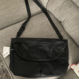 Lulu lemon all night large bag grand